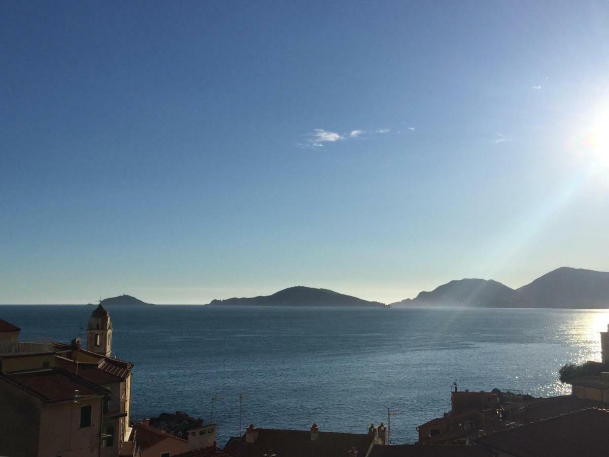 Appartamento Un Giorno Di Sole Lerici Exterior photo